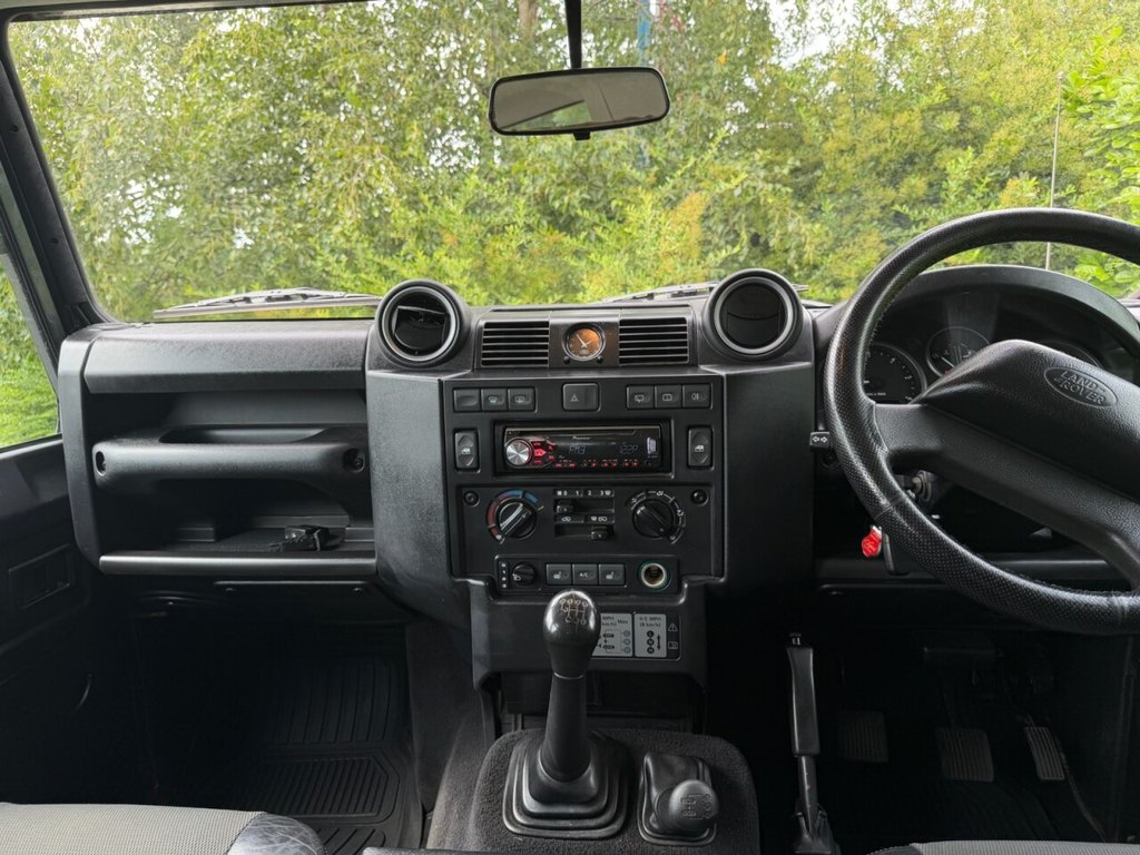 USED 2008 08 LAND ROVER DEFENDER 2.4 TDCi XS Station Wagon 5dr Diesel Manual 4WD MWB Euro 4 (122 bhp)