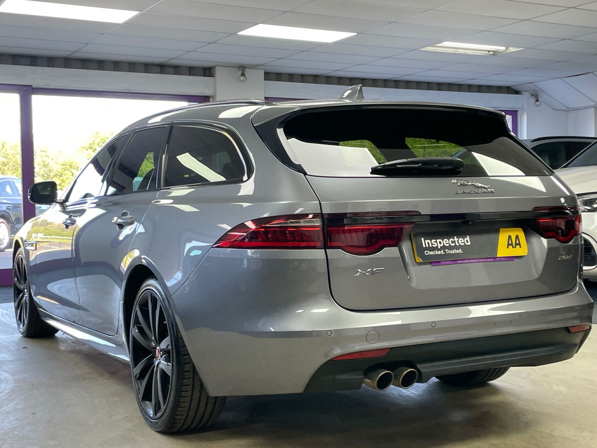 USED 2020 70 JAGUAR XF 2.0d R-Sport Sportbrake 5dr Diesel Auto Euro 6 (s/s) (180 ps) 