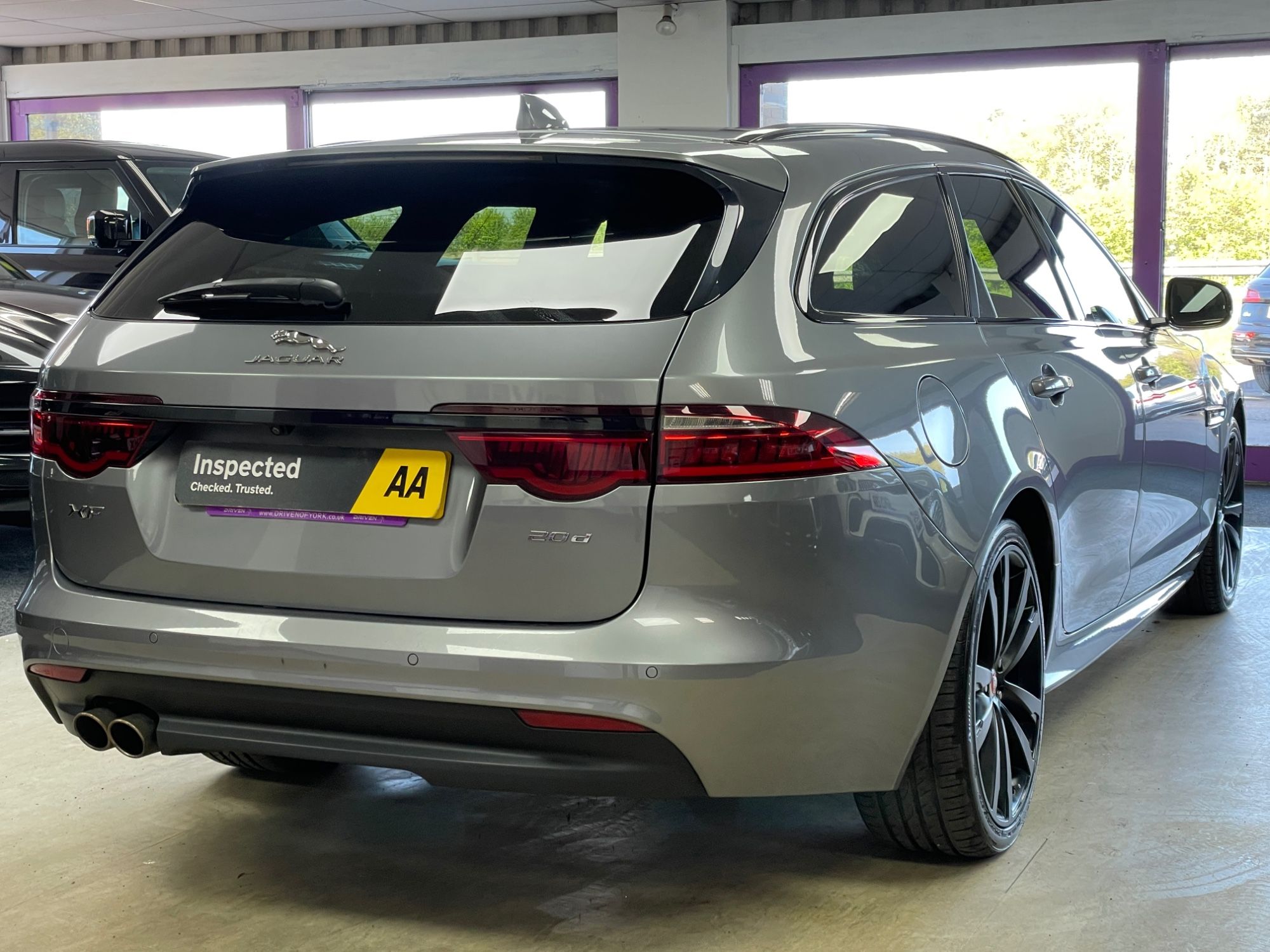 USED 2020 70 JAGUAR XF 2.0d R-Sport Sportbrake 5dr Diesel Auto Euro 6 (s/s) (180 ps) 