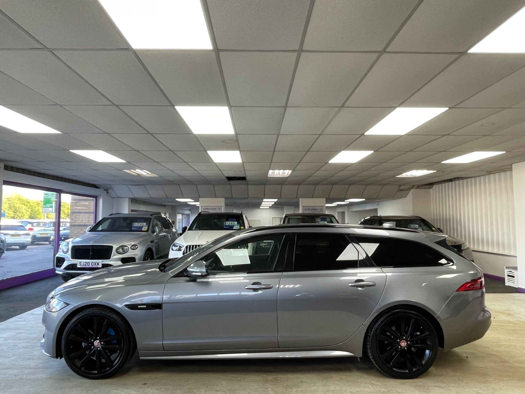 USED 2020 70 JAGUAR XF 2.0d R-Sport Sportbrake 5dr Diesel Auto Euro 6 (s/s) (180 ps) 