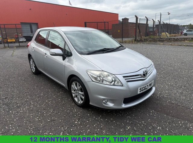 2012 Toyota AURIS