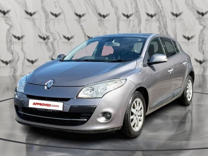 2010 Renault Megane in grey — photo 4 of 18