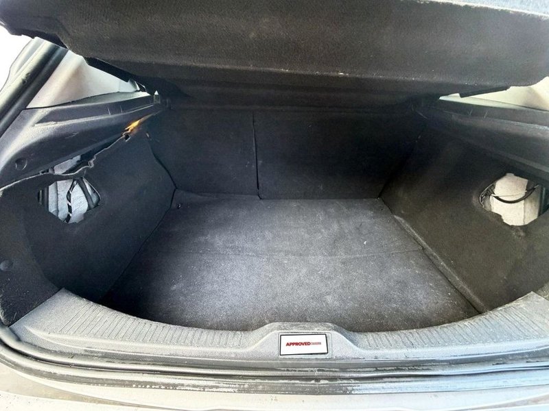 2010 Renault Megane in grey — photo 13 of 18