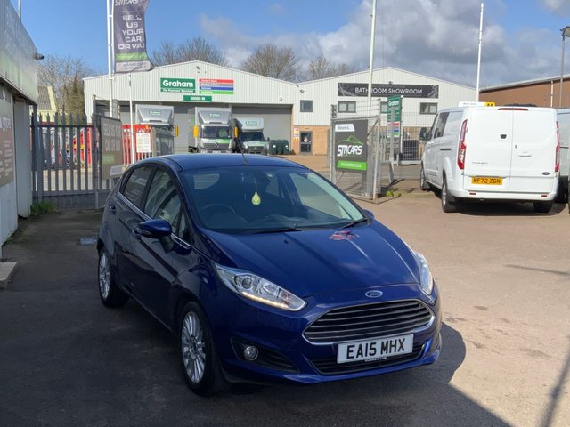 2015 FORD FIESTA 1.5 TDCi Titanium Hatchback 5dr Diesel Manual Euro 5 (75 ps) - Photo 6