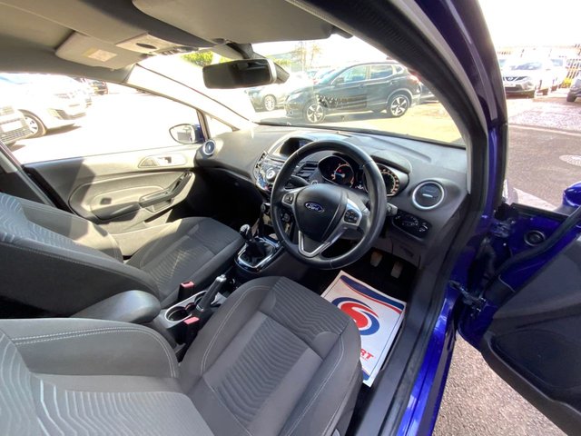 2015 FORD FIESTA 1.5 TDCi Titanium Hatchback 5dr Diesel Manual Euro 5 (75 ps) - Photo 2
