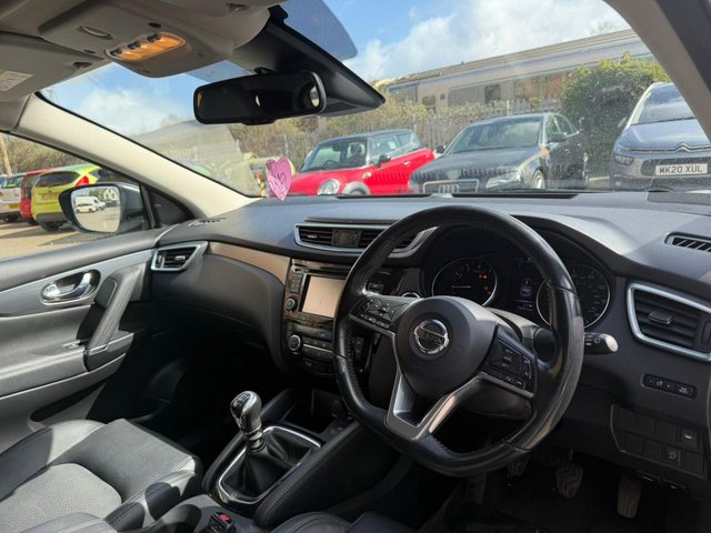 2017 NISSAN QASHQAI - Photo 5