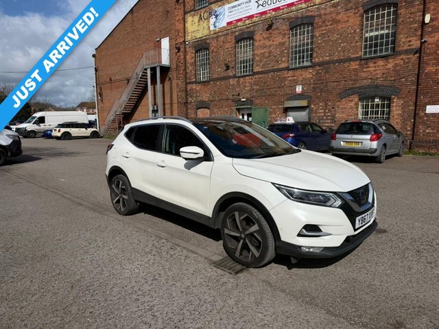 2017 NISSAN QASHQAI