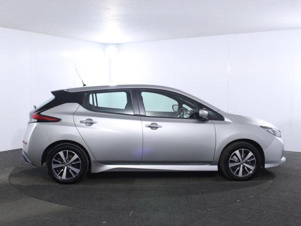 USED 2021 71 NISSAN LEAF 40kWh Acenta Hatchback 5dr Electric Auto (150 ps) 