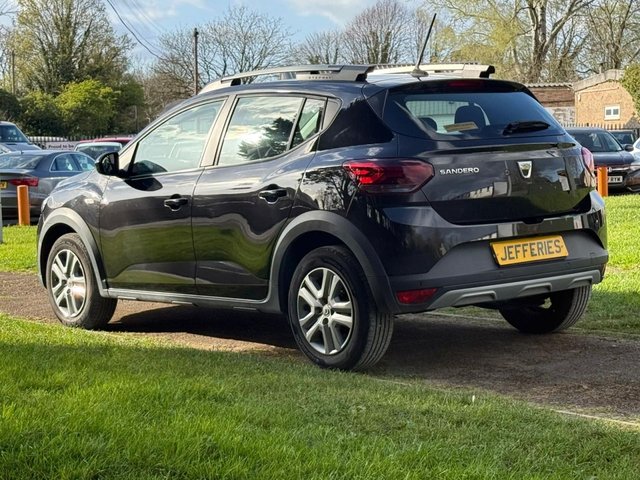 View our DACIA SANDERO STEPWAY