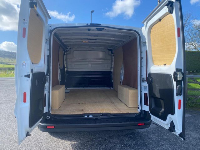 2023 RENAULT TRAFIC - Photo 9