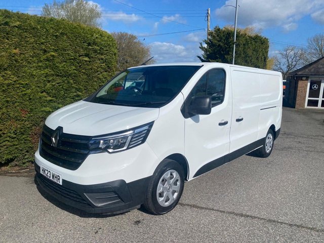 2023 RENAULT TRAFIC - Photo 4