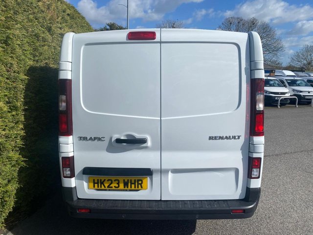 2023 RENAULT TRAFIC - Photo 8