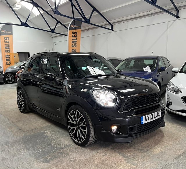 View our MINI COUNTRYMAN