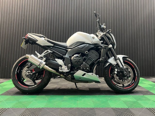 View our YAMAHA FZ1