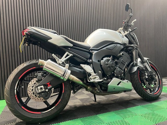 View our YAMAHA FZ1