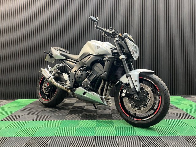 View our YAMAHA FZ1