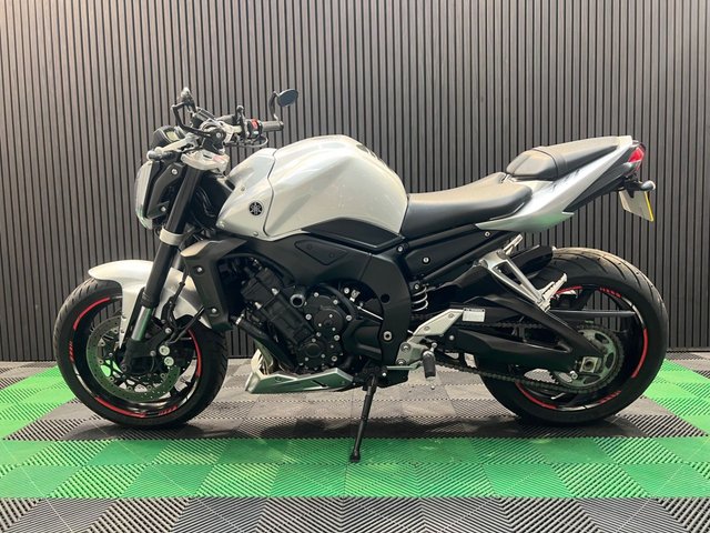 View our YAMAHA FZ1