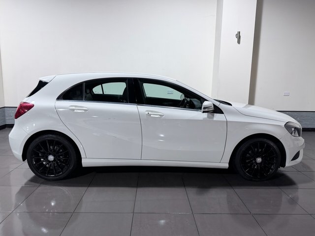 2015 Mercedes-Benz A-CLASS - Photo 3