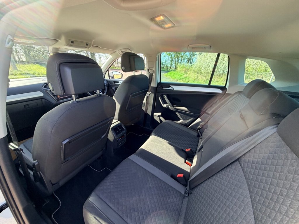 USED 2018 18 VOLKSWAGEN TIGUAN 1.4 TSI SE Navigation SUV 5dr Petrol Manual Euro 6 (s/s) (125 ps) 