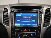 USED 2016 16 HYUNDAI I30 1.6 CRDi Blue Drive SE Nav Hatchback 5dr Diesel Manual Euro 6 (s/s) (110 ps) 
