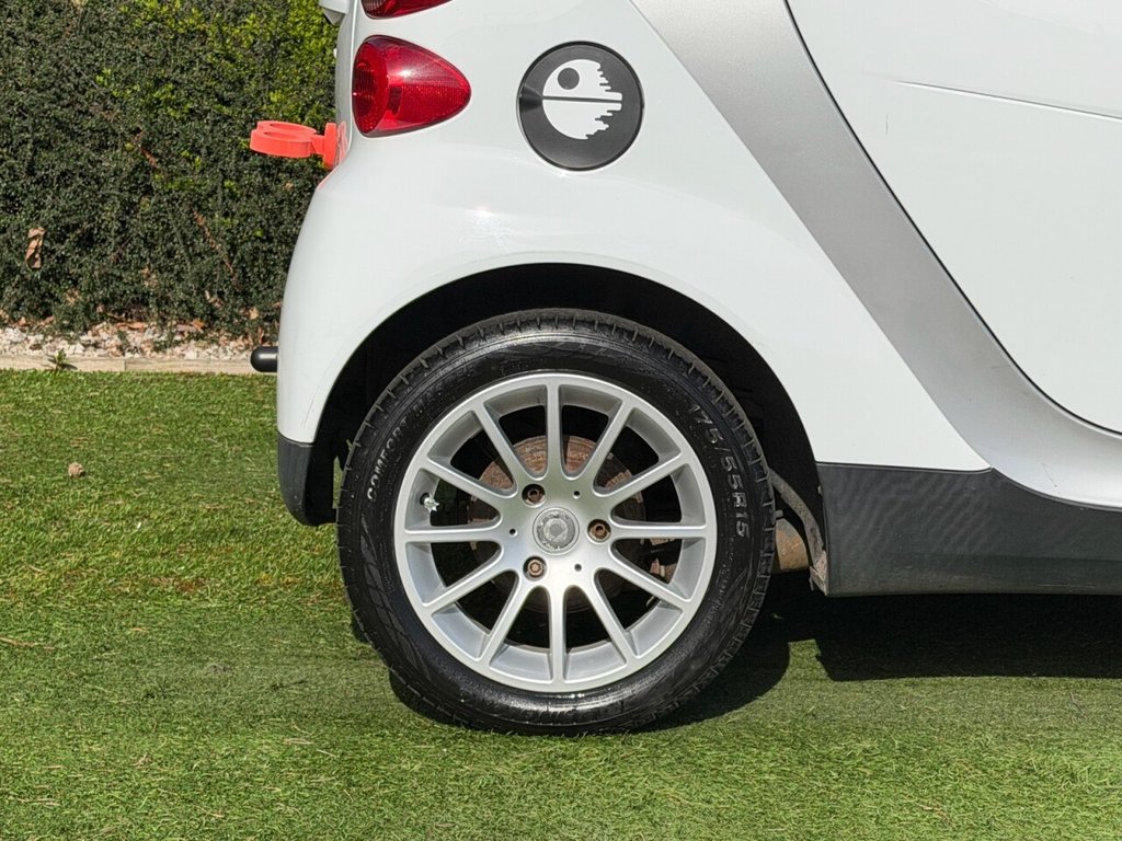 USED 2008 R SMART FORTWO 1.0 Passion Cabriolet 2dr Petrol Auto Euro 4 (71 bhp) STAR WARS AND KEY, 2 KEYS, 12M MOT