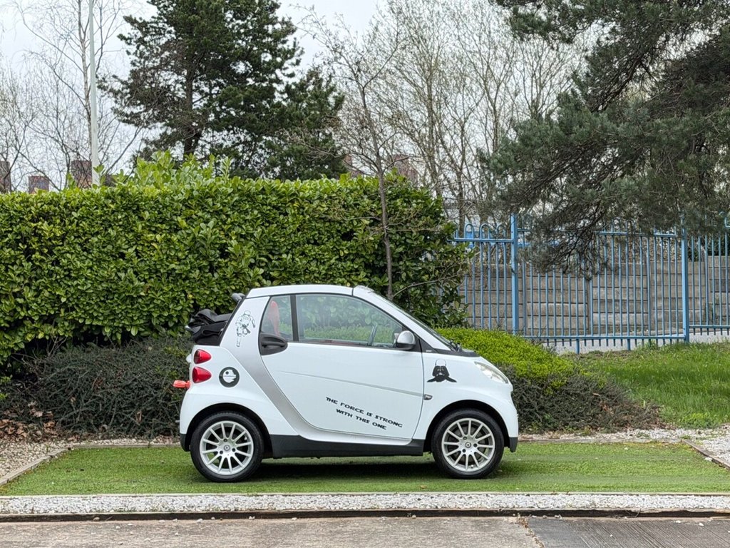 USED 2008 R SMART FORTWO 1.0 Passion Cabriolet 2dr Petrol Auto Euro 4 (71 bhp) STAR WARS AND KEY, 2 KEYS, 12M MOT