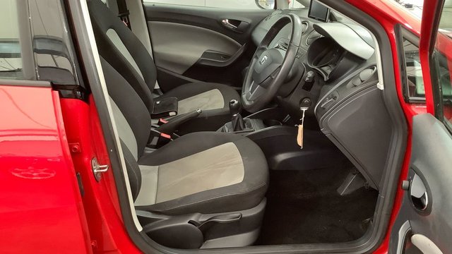 2015 SEAT IBIZA - Photo 2