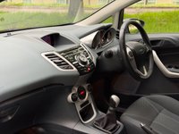 USED 2010 60 FORD FIESTA 1.4 Titanium Hatchback 5dr Petrol Manual (133 g/km, 94 bhp) 