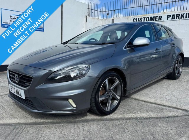 2014 VOLVO V40 1.6 D2 R DESIGN HATCHBACK 5DR DIESEL MANUAL EURO 5 S S... photo