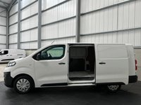 USED 2020 70 VAUXHALL VIVARO 1.5 TURBO D 100PS L2 LWB DYNAMIC - NO VAT 