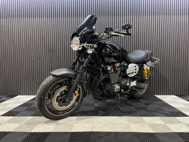 View our YAMAHA XJR1300