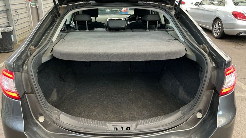 2016 Ford Mondeo in grey — photo 11 of 11