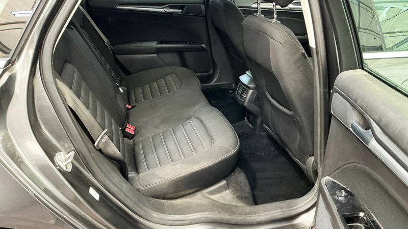 2016 Ford Mondeo in grey — photo 10 of 11