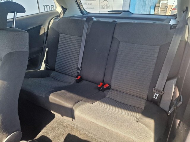 2011 VOLKSWAGEN POLO - Photo 11