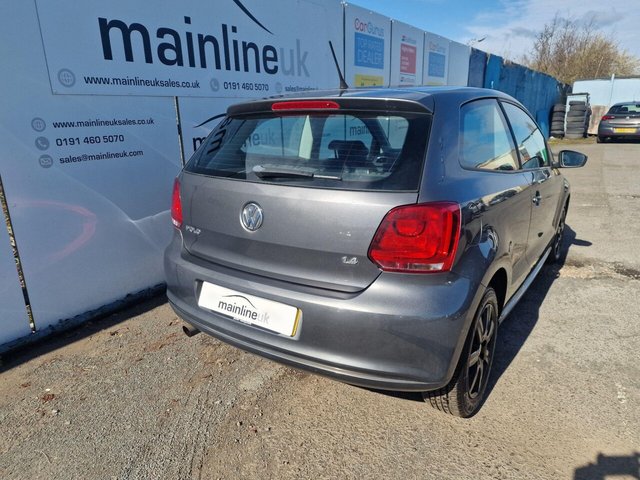 2011 VOLKSWAGEN POLO - Photo 6