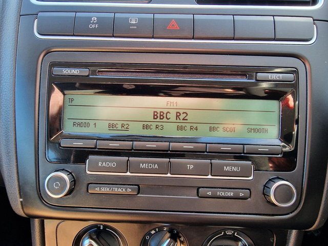 2011 VOLKSWAGEN POLO - Photo 7