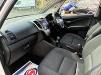 USED 2014 64 HYUNDAI IX20 1.4 Style Hatchback 5dr Petrol Manual Euro 5 (90 bhp) 2 OWNERS FROM NEW* 5 STAMP SERVICE HISTORY* PANORAMIC SUNROOF* PARKING SENSORS* TRACTION CONTROL* AIR CON* BLUETOOTH PHONE AND AUDIO* AUX* USB* REMOTE CENTRAL LOCKING WITH 2 KEYS