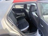 USED 2018 68 KIA STONIC Grey 1.0 T-GDi 4 Euro 6 SUV, 33,700 miles, ULEZ compliant, Automatic, 17in Alloys, 7in Display, CarPlay/Android Auto, Cruise, Rear Camera, A/C. This 2018 Kia Stonic T GDi 4 presents a remarkable opportunity with exceptionally low mileage for its age, having covered just 33,700 miles. This Euro 6 compliant 1.0 litre petrol model, finished in the 4 trim, offers a compelling blend of modern technology and comfort. Inside, you'll find a heated steering wheel and heated front seats, perfect for those colder mornings, alongside automatic air conditioning to maintain your ideal cabin temperature. The convenience of Android Auto & Apple Carplay