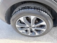 USED 2018 68 KIA STONIC Grey 1.0 T-GDi 4 Euro 6 SUV, 33,700 miles, ULEZ compliant, Automatic, 17in Alloys, 7in Display, CarPlay/Android Auto, Cruise, Rear Camera, A/C. This 2018 Kia Stonic T GDi 4 presents a remarkable opportunity with exceptionally low mileage for its age, having covered just 33,700 miles. This Euro 6 compliant 1.0 litre petrol model, finished in the 4 trim, offers a compelling blend of modern technology and comfort. Inside, you'll find a heated steering wheel and heated front seats, perfect for those colder mornings, alongside automatic air conditioning to maintain your ideal cabin temperature. The convenience of Android Auto & Apple Carplay