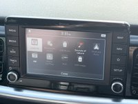 USED 2018 68 KIA STONIC Grey 1.0 T-GDi 4 Euro 6 SUV, 33,700 miles, ULEZ compliant, Automatic, 17in Alloys, 7in Display, CarPlay/Android Auto, Cruise, Rear Camera, A/C. This 2018 Kia Stonic T GDi 4 presents a remarkable opportunity with exceptionally low mileage for its age, having covered just 33,700 miles. This Euro 6 compliant 1.0 litre petrol model, finished in the 4 trim, offers a compelling blend of modern technology and comfort. Inside, you'll find a heated steering wheel and heated front seats, perfect for those colder mornings, alongside automatic air conditioning to maintain your ideal cabin temperature. The convenience of Android Auto & Apple Carplay