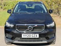 USED 2020 20 VOLVO XC40 1.5 T3 Momentum SUV 5dr Petrol Auto Euro 6 (s/s) (163 ps) Keyless entry, Blind spot alerts,