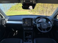 USED 2020 20 VOLVO XC40 1.5 T3 Momentum SUV 5dr Petrol Auto Euro 6 (s/s) (163 ps) Keyless entry, Blind spot alerts,
