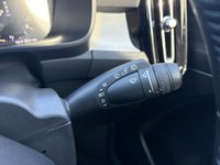 USED 2020 20 VOLVO XC40 1.5 T3 Momentum SUV 5dr Petrol Auto Euro 6 (s/s) (163 ps) Keyless entry, Blind spot alerts,
