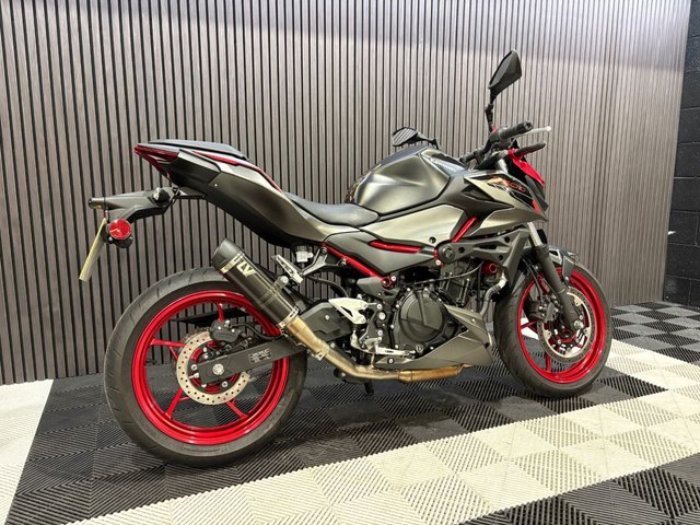 View our KAWASAKI Z500