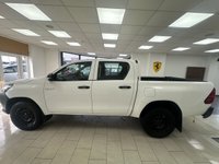 USED 2018 68 TOYOTA HI-LUX 2.4 D-4D Active Pickup Double Cab 4dr Diesel Manual 4WD Euro 6 (3.5t) (150 ps) 