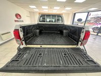 USED 2018 68 TOYOTA HI-LUX 2.4 D-4D Active Pickup Double Cab 4dr Diesel Manual 4WD Euro 6 (3.5t) (150 ps) 