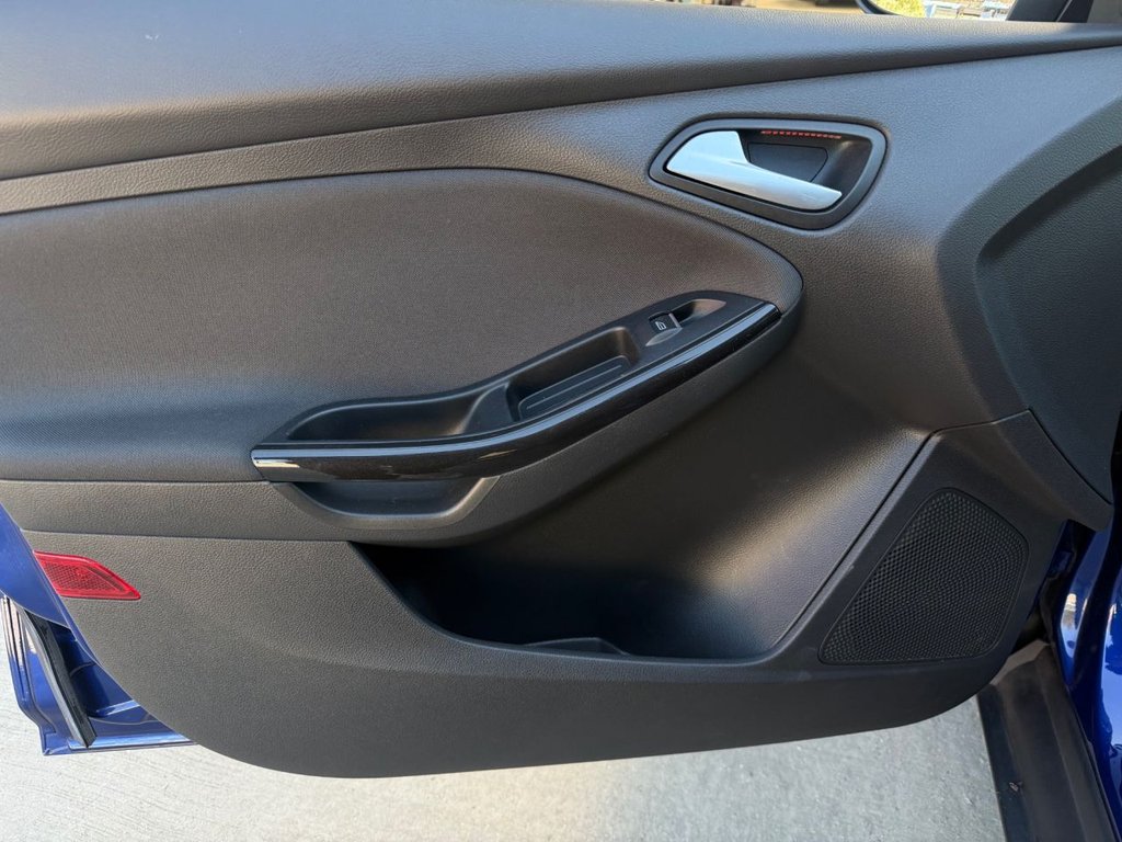 USED 2018 18 FORD FOCUS 1.0T EcoBoost Titanium Hatchback 5dr Petrol Manual Euro 6 (s/s) (125 ps) 3 Services|SatNav|Sensors|CRS|Apple CarPlay|