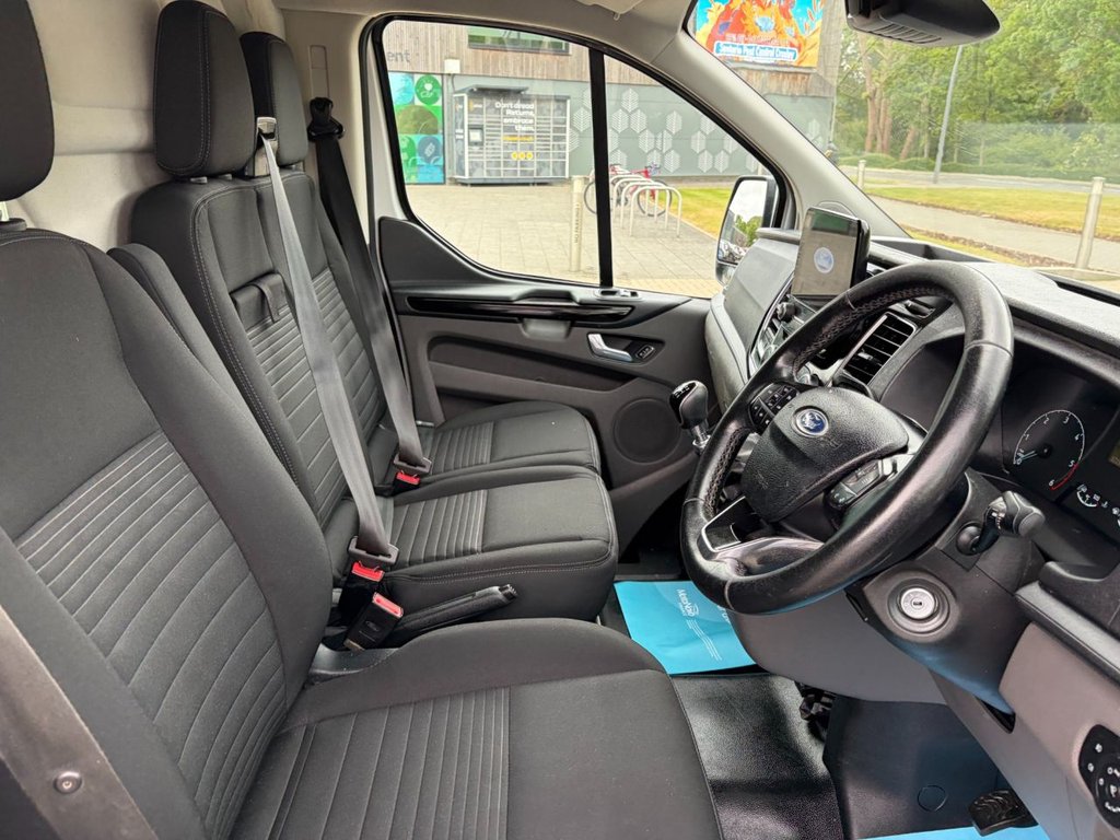 USED 2019 69 FORD TRANSIT CUSTOM 280 LIMITED 2.0EcoBlue EU6 S/S L1 H1 130ps *A/C*ALLOYS*SENSORS*FULL RHINO ROOF RACK*SECURITY LOCKS*HEAT PACK*EL PACK* LIMITED-L1-EU6-EXCELLENT SPEC