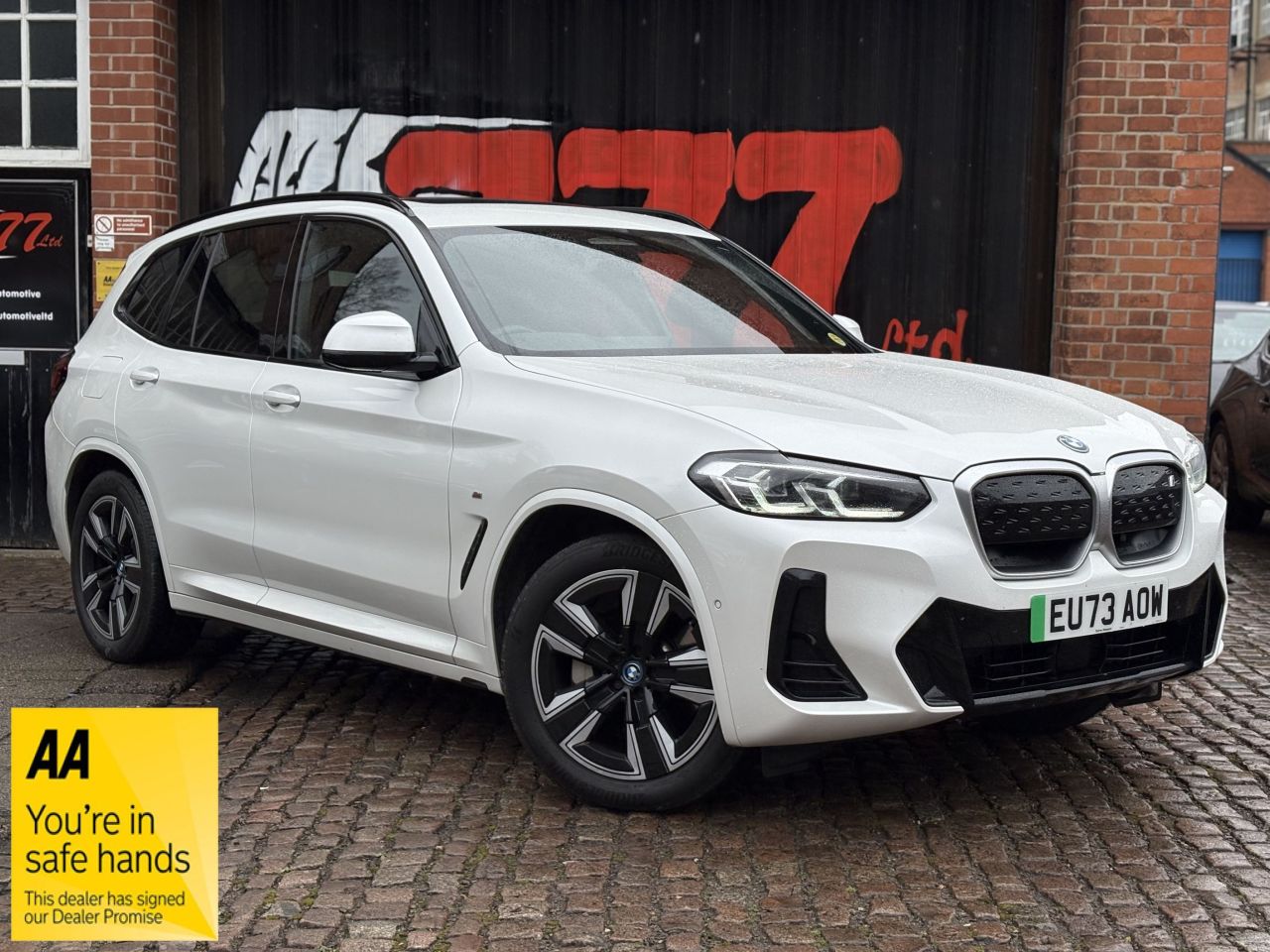 2023 BMW IX3