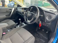 USED 2015 15 TOYOTA AURIS 1.6 V-Matic Icon Plus Hatchback 5dr Petrol Manual Euro 5 (132 ps) 